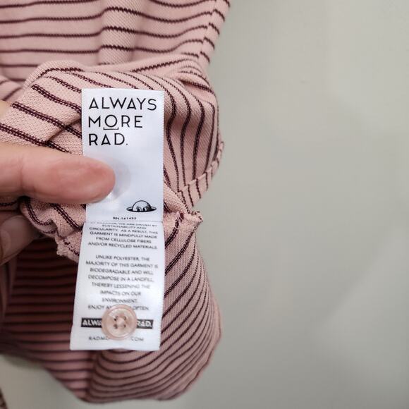 Radmor dusty rose striped short sleeve golf polo woman's size medium - Picture 6 of 8